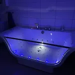 ***upscale***city Center*